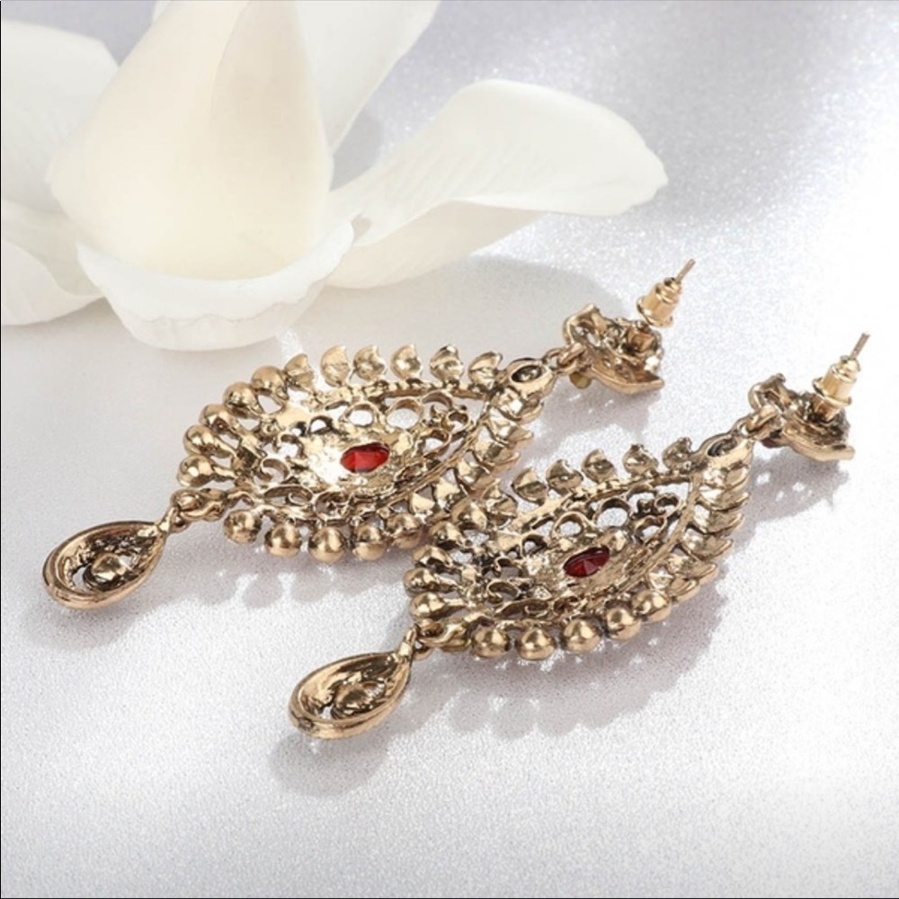 Boho long desi Indian style crystal earrings - Picture 8 of 8